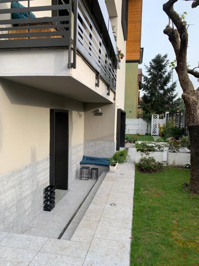 Papero Rosso Daire Rozzano Dış mekan fotoğraf